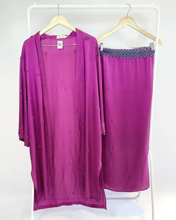 Conjunto rosa fucsia  de seda saia e kimono com bordado HORTO - 38