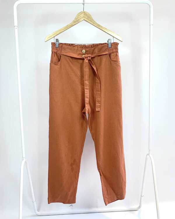 Calça terracota com cinto NILA - G - VENDIDO SIST OTO