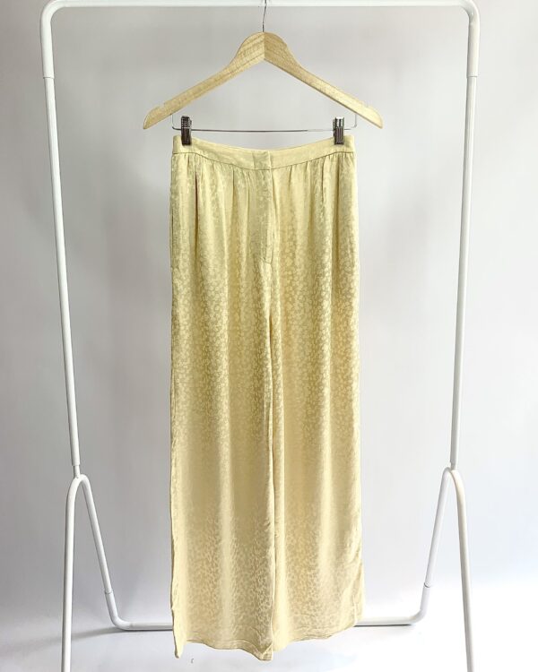 Calça bege com detalhes NV - 38 - VENDIDO SISTEMA OTO