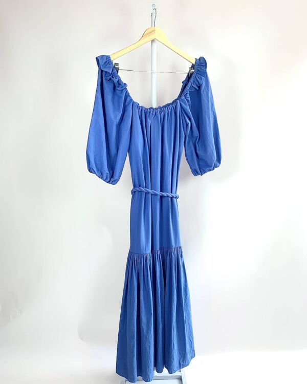 Vestido midi azul com detalhes no ombro CRIS BARROS - 38 - VENDIDO SIST OTO
