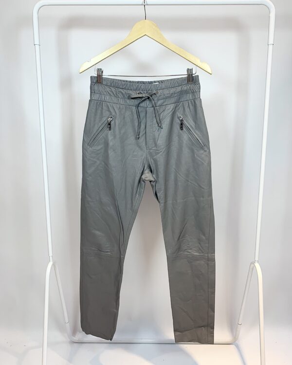 Calça cinza couro COUROS DO VALLEH - P - VENDIDO SISTEMA OTO