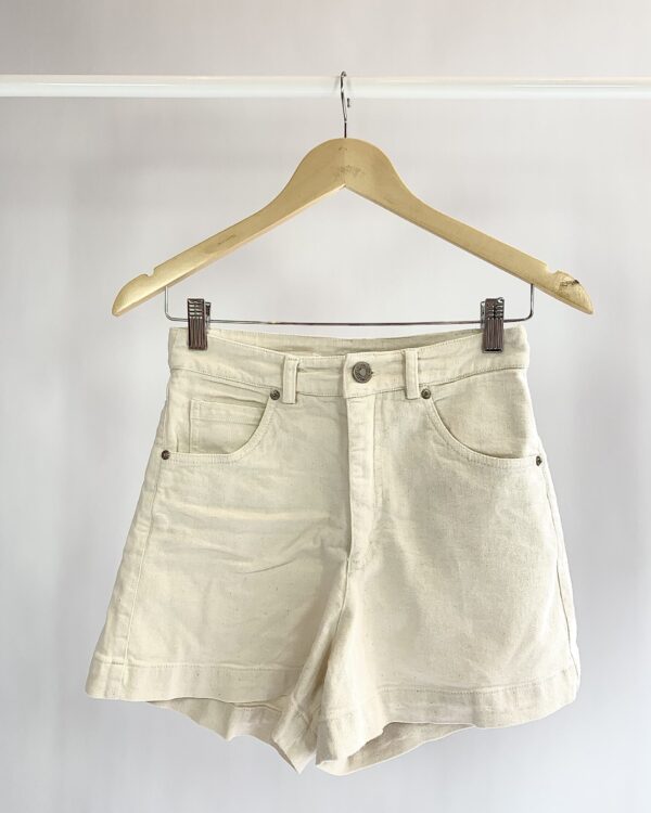 Short alto sarja bege LOJA 3 - PP - VENDIDO SISTEMA OTO