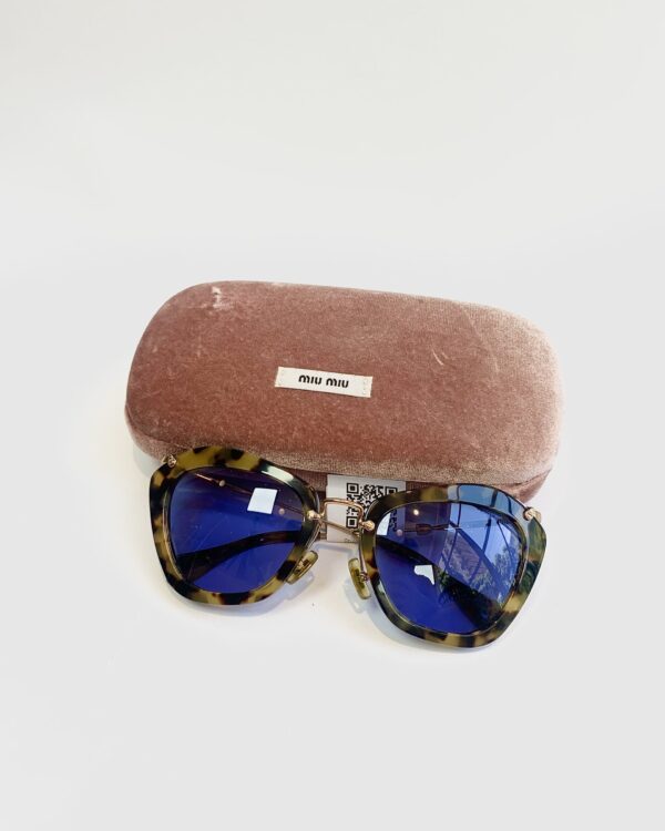 Oculos estamp tigrada MIUMIU - VENDIDO SISTEMA OTO