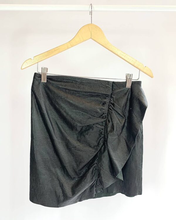 Saia curta com babado de couro ANIMALE - 38 - VENDIDO SISTEMA OTO