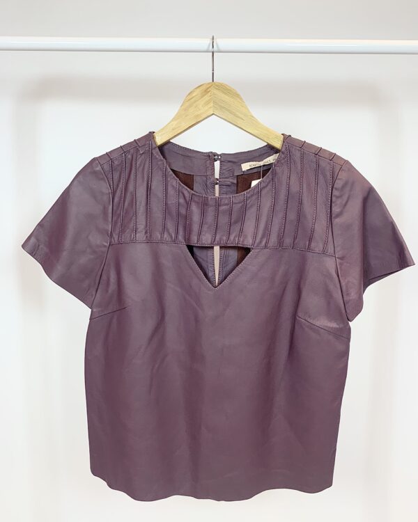Blusa em couro  roxo claro RENATTA GOMES- P