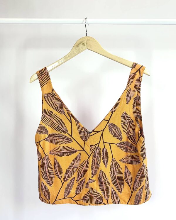 Blusa laranja com estamp CANTÃO - P - VENDIDO SISTEMA OTO