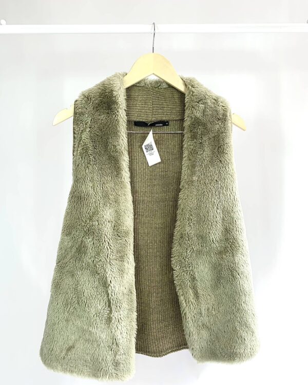 Colete bege com pelos SACADA - G - VENDIDO SISTEMA OTO