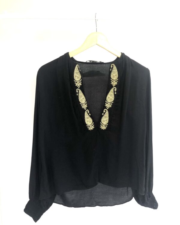 Blusa preta com bordado dourado MARIA FILO - PP