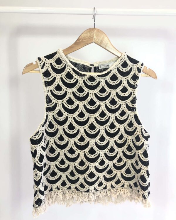 Blusa tricot branco e preto MNG- G - VENDIDO SISTEMA OTO