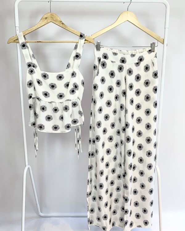 Conjunto calça e blusa estampa sol preto e branco OH, BOY! - P