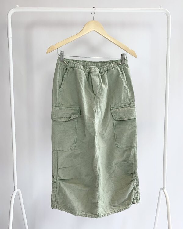 Saia midi verde bolsos LEZ A LEZ - 36 (nunca usada)