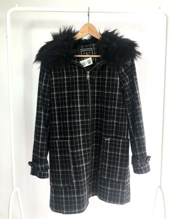 Casaco com detalhes pelos FORUM - P - VENDIDO SISTEMA OTO