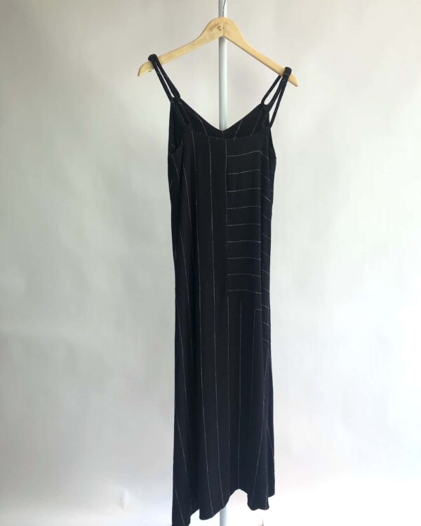 Vestido midi preto com listras LUCIDEZ- P - VENDIDO SISTEMA OTTO
