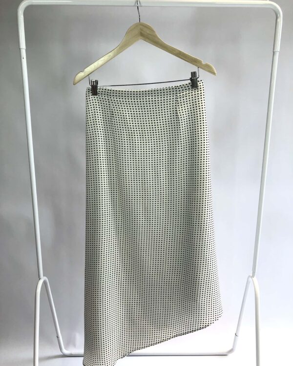 Saia longa preto e branco crepe LOJA  - G - VENDIDO SISTEMA OTO