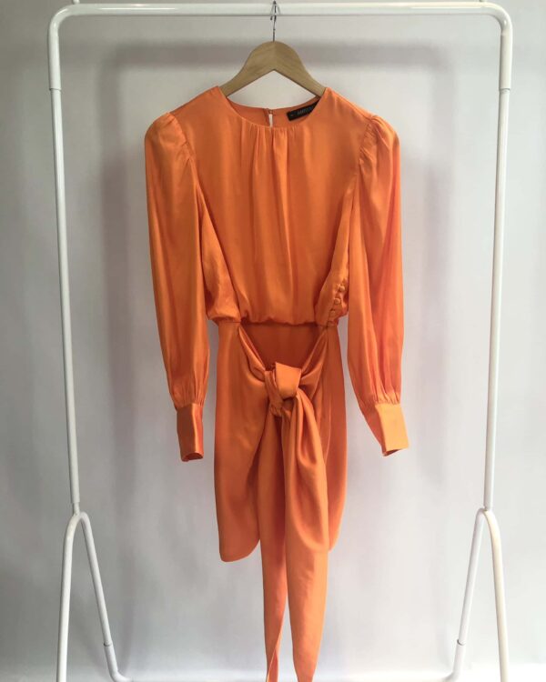 Vestido laranja acetinado manga longa AMISSIMA - PP