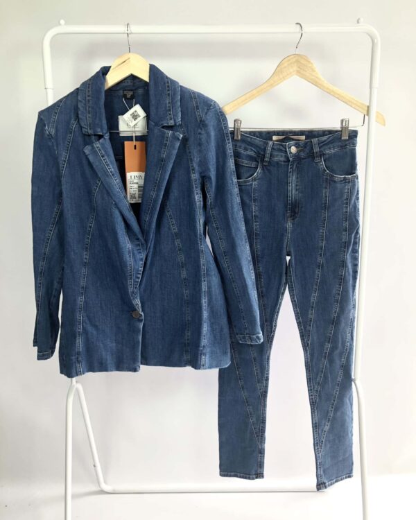 Conjunto jeans jaqueta e calça  *nunca usado* DIMY - 34 - VENDIDO SISTEMA OTO