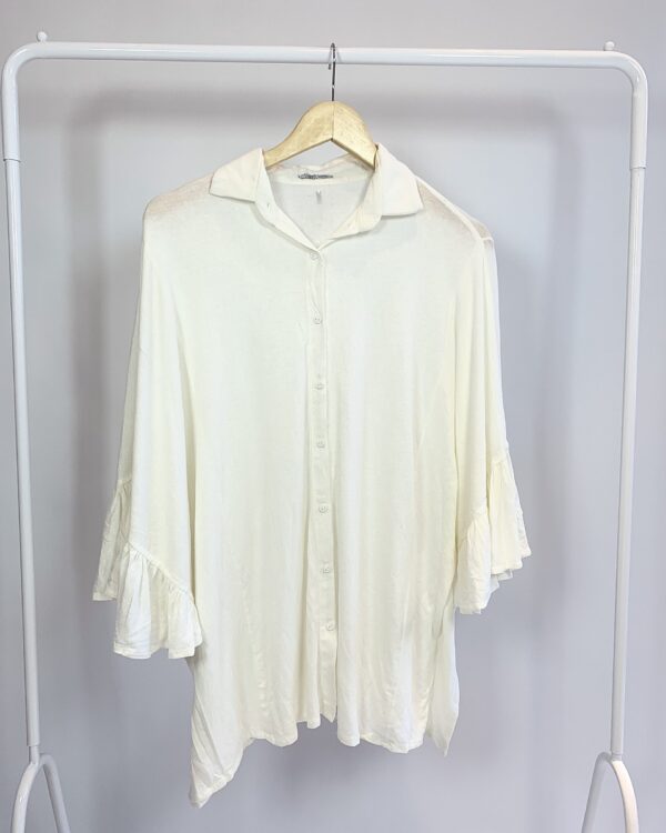 Blusa branca malha botões CANTAO - PP - VENDIDO SISTEMA OTO