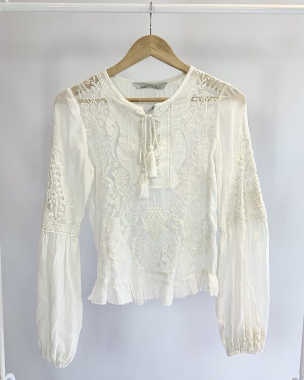 Bata branca com bordado ZARA - PP - VENDIDO SISTEMA OTO