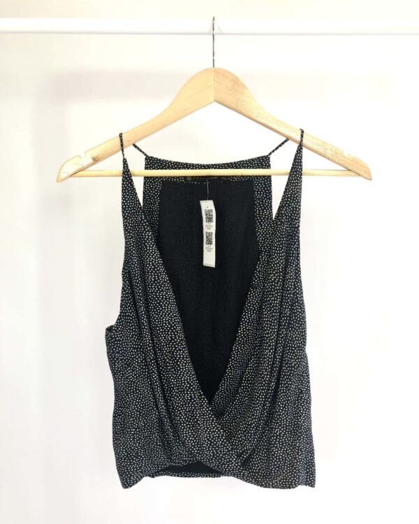 Blusa cropped preta com bolinha VIX - M - VENDIDO SISTEMA OTO