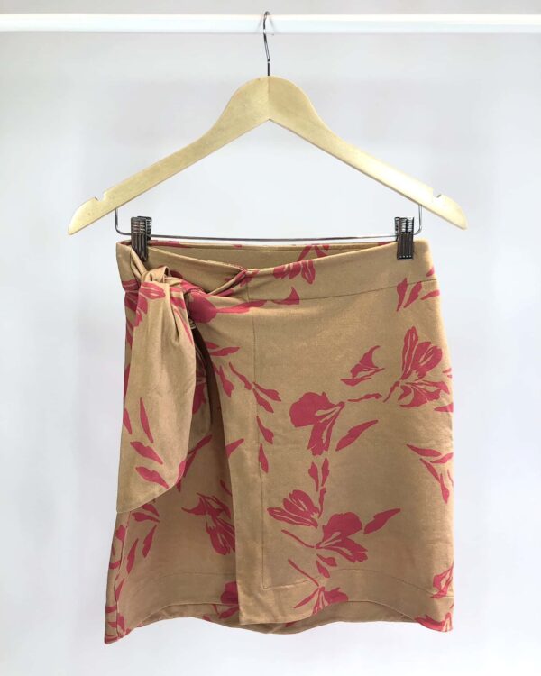 Saia marrom e vermelha detalhe amarração MARIA FILÓ - P