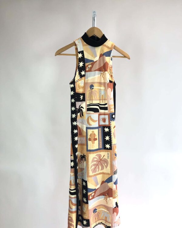 Vestido midi estampa praia FARM - PP - VENDIDO SISTEMA OTO