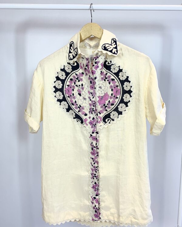 Camisa linho bordado rosa e preto JULIA GOLLDENZON - 36 *nunca usada*