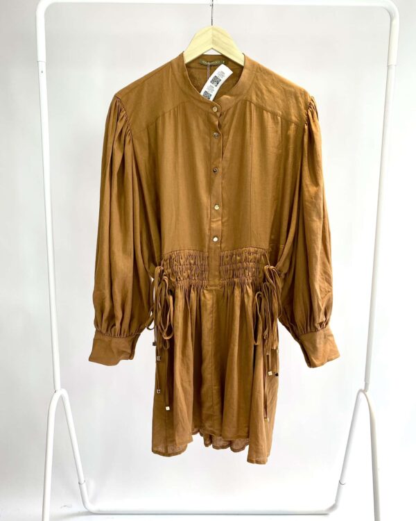 Vestido viscolinho curto caramelo lastéx na cintura ÁGUA DE COCO - P *nunca usado* - VENDIDO SISTEMA OTO