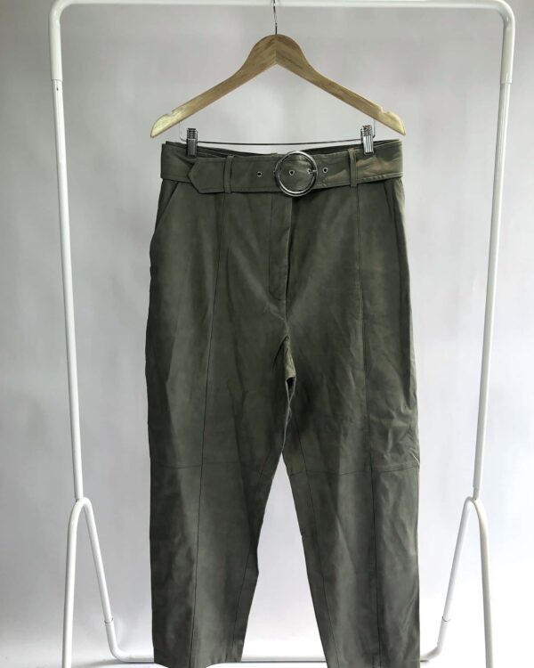 Calça de couro pu verde ZARA - GG - VENDIDO SISTEMA OTO