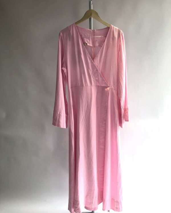Vestido midi rosa de manga comprida *nunca usado* ELISA LAGE - 42 - VENDIDO SIST OTO