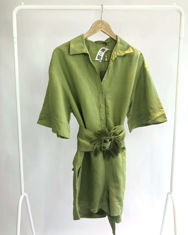 Macaquinho viscolinho verde com cinto ÁGUA DE COCO - P *nunca usado* -VENDIDO SISTEMA OTTO