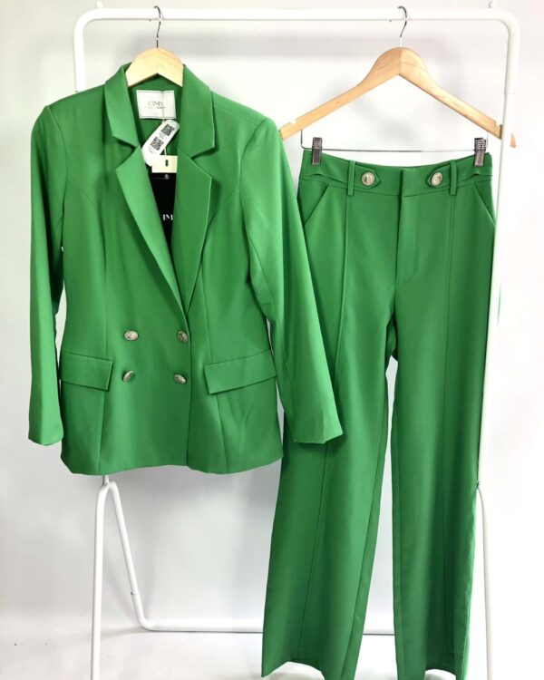 Blazer verde *nunca usado* DIMY - P - VENDIDO SISTEMA OTO