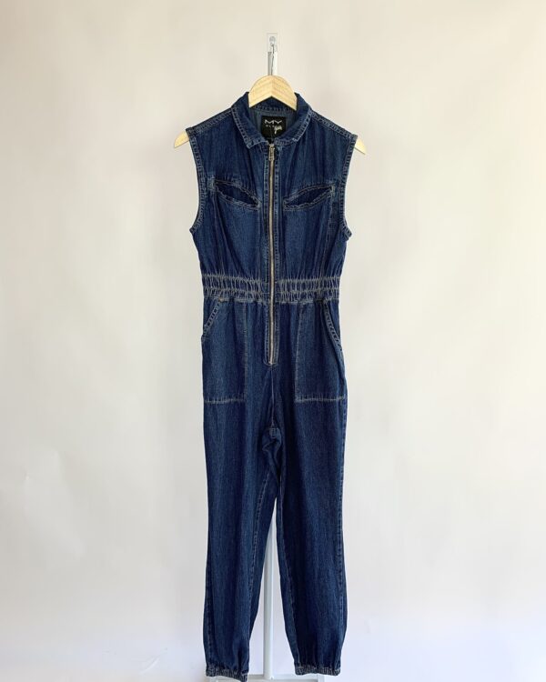 Macacão jeans manga curta MY PLACE - P *nunca usado* - VENDIDO SISTEMA OTO