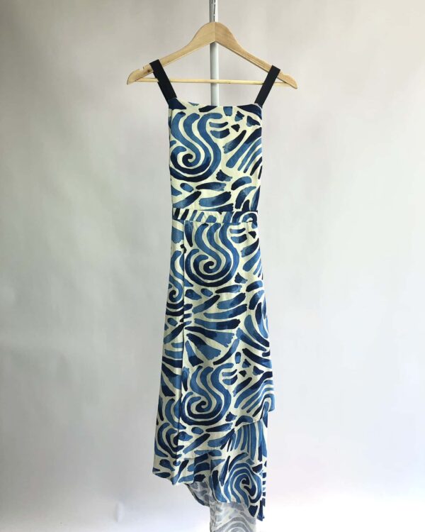 Vestido midi estampado azul decote nas costas CANTÃO - P