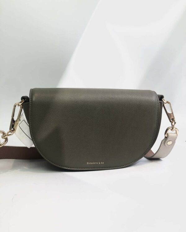 Bolsa tiracolo verde musgo ESCUDER & CO