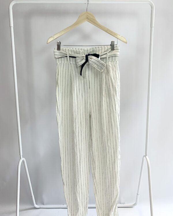 Calça alfaiataria branco com listras cinto removivél LEZ A LEZ - P - vendido sistema oto
