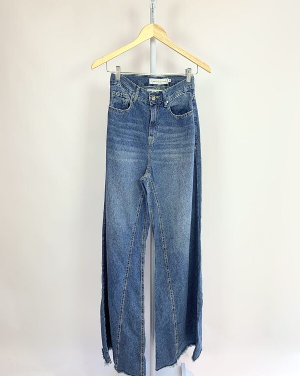 Calça jeans clara ATELIE DE CALÇAS - 34 *nunca usada* - VENDIDO SISTEMA OTO