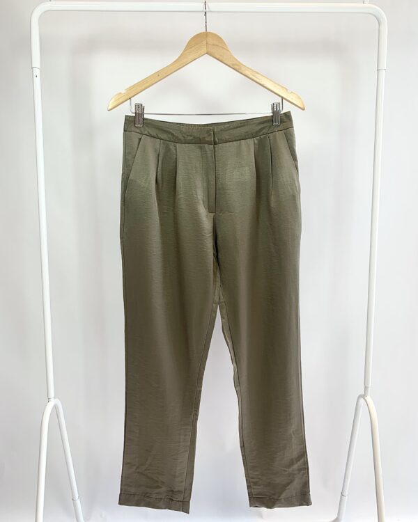 Calça acetinada verde oliva ZARA - M - VENDIDO SIST OTO