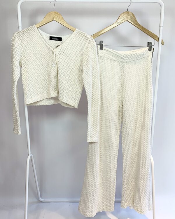Conjunto branco tricot blusa manga longa e calça MARUÁ- 36 - VENDIDO SISTEMA OTO