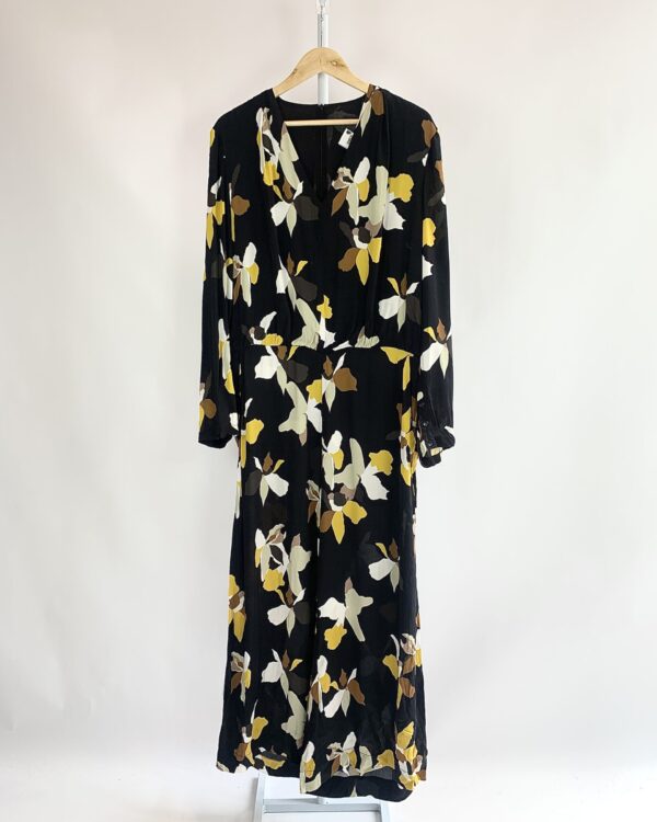 Macacão preto com estamp ANDREA MARQUES - 44 - VENDIDO SIST OTO