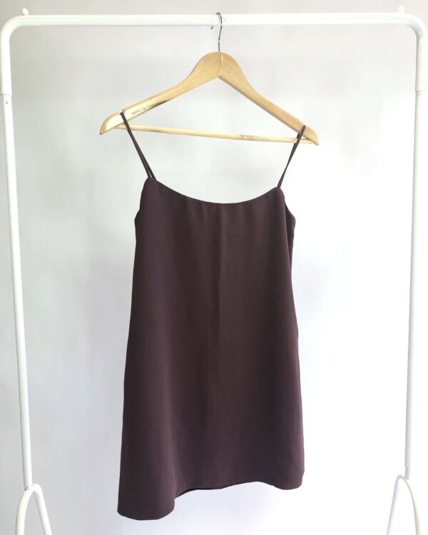 Vestido  curto marrom alça fina crepe NV - P - VENDIDO SISTEMA OTO