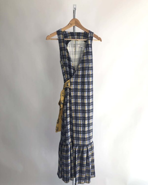 Vestido midi estamp quadriculada transpassada M - M - VENDIDO SISTEMA OTO