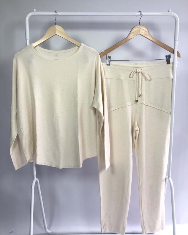 Conjunto off white calça e moletom texturizado TRACK E FIELD - GG - VENDIDO SISTEMA OTTO