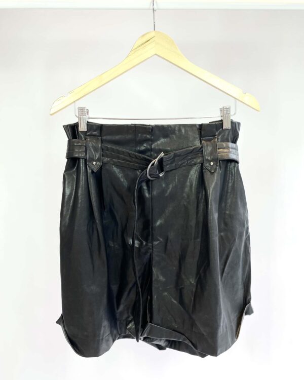 Short preto com couro pu ZARA - GG - VENDIDO SISTEMA OTO