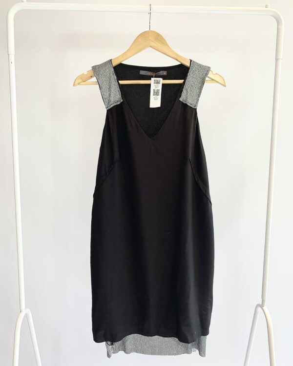 Vestido preto com pedraria curto ANIMALE - 38 - VENDIDO SISTEMA OTO