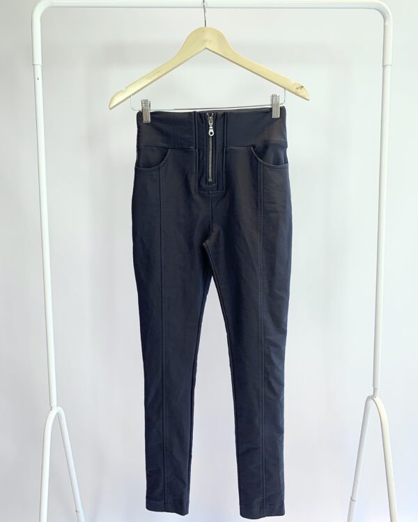 Calça legging cinza CHARTH - P - VENDIDO SISTEMA OTO