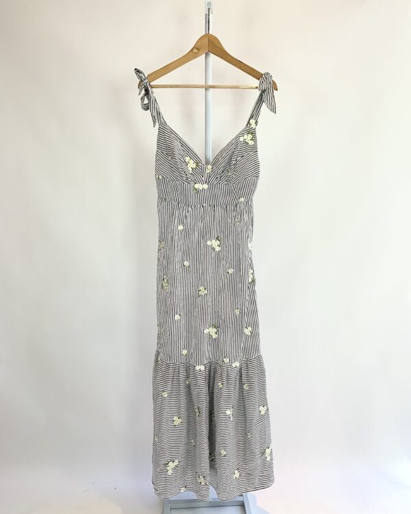 Vestido longo listrado flores bordadas ANNE FERNANDES P - M