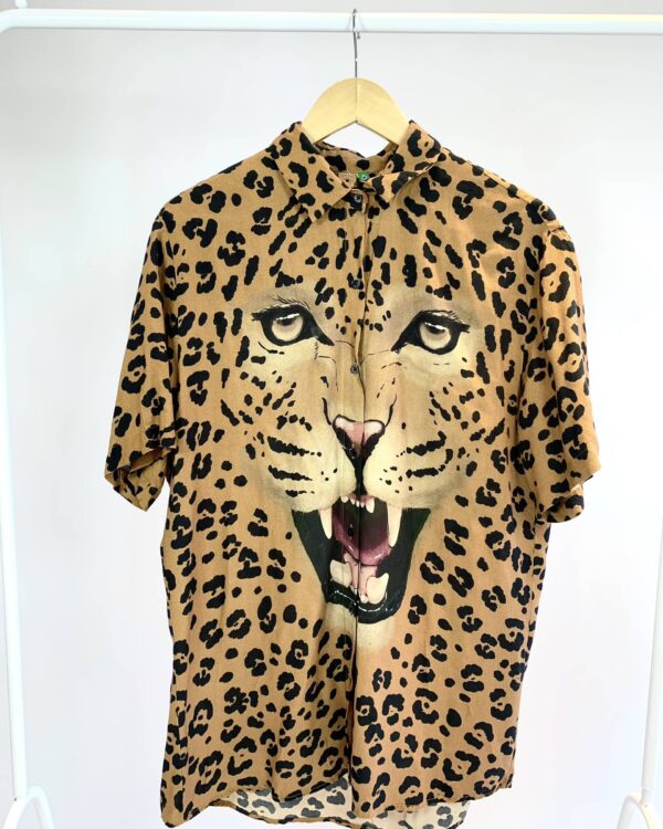 Blusa estampa onça FARM - P