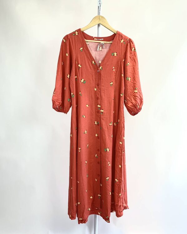 Vestido vermelho longo com estamp caju CANTÃO - M - VENDIDO SISTEMA OTO