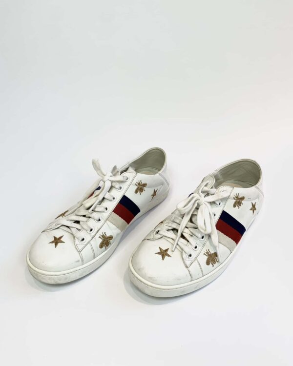 Tênis branco com detalhes GUCCI - 35 - VENDIDO SISTEMA OTO