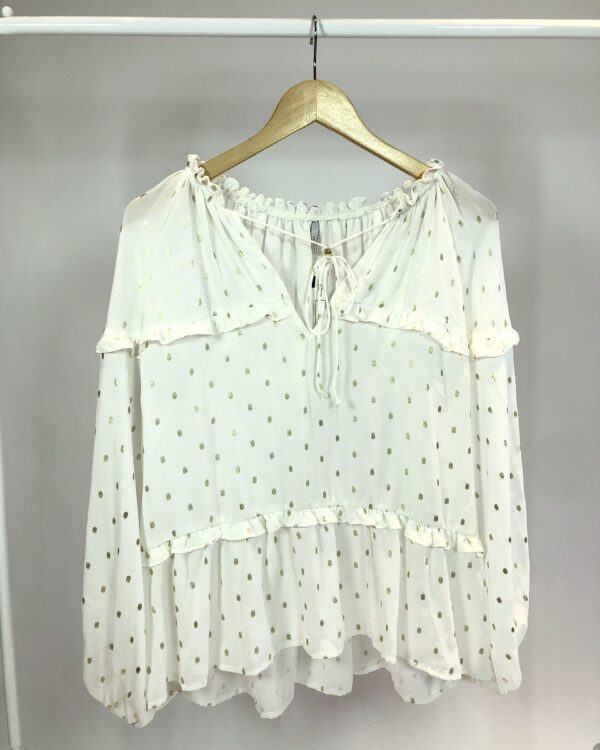 Blusa branca com detalhes de fios de lurex ESMERAL - G - VENDIDO SISTEMA OTO